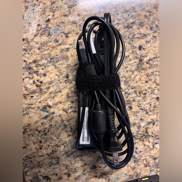 Lenovo 360 Laptop-to-Tablet - Picture 6 of 8